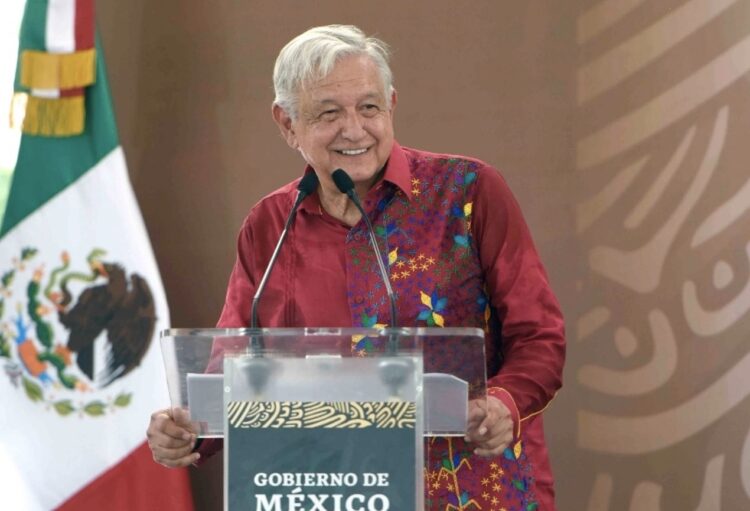 AMLO destaca proyectos asociados al Tren Maya en gira por Quintana Roo