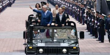 Encabezan AMLO y Claudia Sheinbaum de manera inédita ceremonia de Niños Héroes