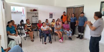 Capacitan a emprendedores de Puerto Morelos en materia de protección civil