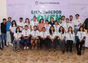 Blanca Merari destaca el espíritu emprendedor de los jóvenes de Leona Vicario