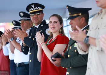 Atenea Gómez Ricalde llama a preservar la cultura cívica y el respeto a la Patria