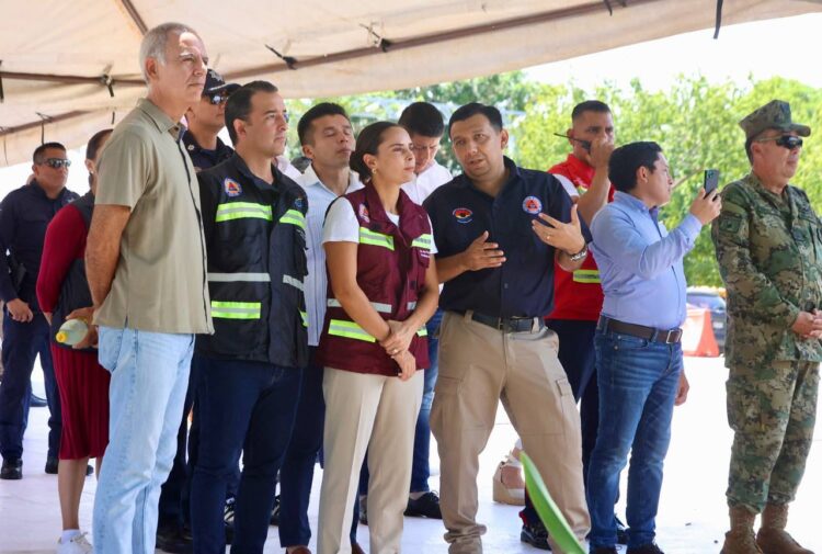 Ana Paty Peralta fomenta cultura de prevención en Simulacro Nacional de Protección Civil
