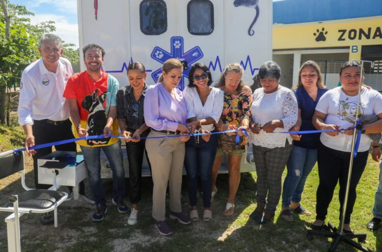 Inauguran zona de adopción canina en Playa del Carmen