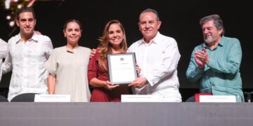 Mara Lezama inaugura convención nacional de CANACAR