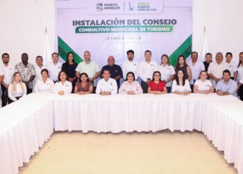 Toma Blanca Merari protesta a los integrantes del Consejo Consultivo Municipal de Turismo de Puerto Morelos