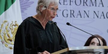 Hospitalizan por recomendación médica a Olga Sánchez Cordero