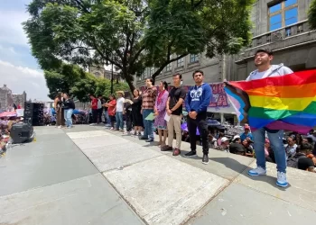 "Poder Judicial, por voto popular", gritan universitarios en apoyo a aprobación de reforma