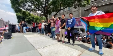 "Poder Judicial, por voto popular", gritan universitarios en apoyo a aprobación de reforma
