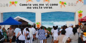 Realiza gobierno de Isla Mujeres Convivencia con las Ánimas en el Panteón de La Gloria