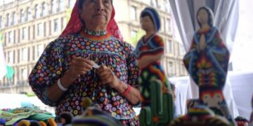 En Día de la Hispanidad, Claudia Sheinbaum pide a España se disculpe con pueblos originarios