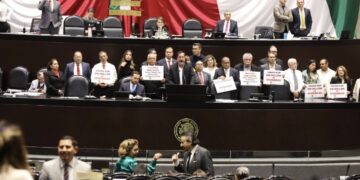 Diputados aprueban reforma para que el Infonavit construya viviendas