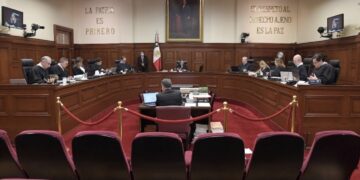 Renuncia de ministros de la Corte, para acceder al haber de retiro, señala Morena
