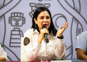 Atiende Estefanía Mercado contingencia heredada por acumulación de basura en Playa del Carmen