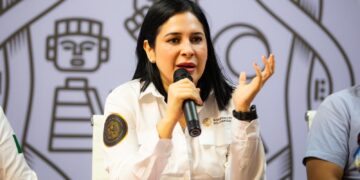 Atiende Estefanía Mercado contingencia heredada por acumulación de basura en Playa del Carmen