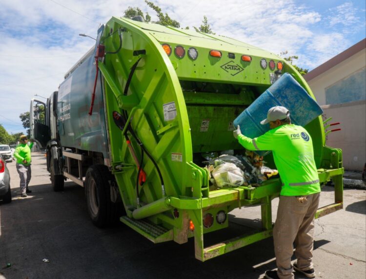 “No descansaremos hasta normalizar la recolección de basura en Solidaridad”: Estefanía Mercado