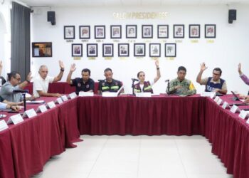 Ana Paty Peralta trabaja en acciones preventivas por huracán "Milton"