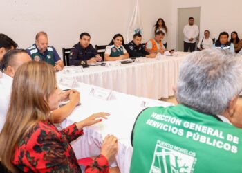 Puerto Morelos, preparado ante posibles afecciones por la cercania de "Milton"