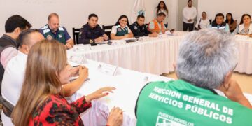 Puerto Morelos, preparado ante posibles afecciones por la cercania de "Milton"