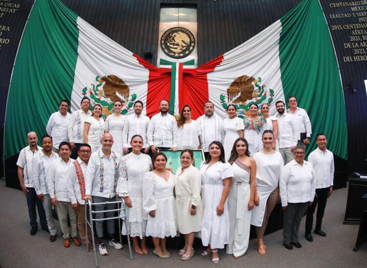 Conmemoran 50 Aniversario de Quintana Roo con Sesión Solemne