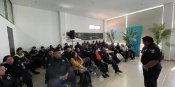 Capacitan a policías de Puerto Morelos sobre hostigamiento y acoso sexual