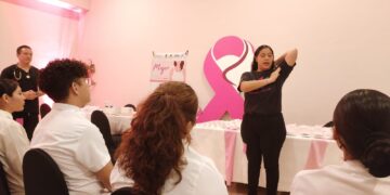 Lleva el IMM a hoteles de Puerto Morelos la campaña de prevención del cáncer de mama