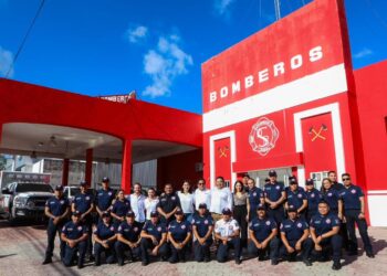 Estefanía Mercado dignificará al H. Cuerpo de Bomberos de Playa del Carmen