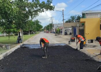 Se reanudan los trabajos de bacheo en Puerto Morelos