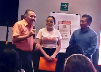 Capacita MC a lideres sociales para hacer frente a problemas comunitarios