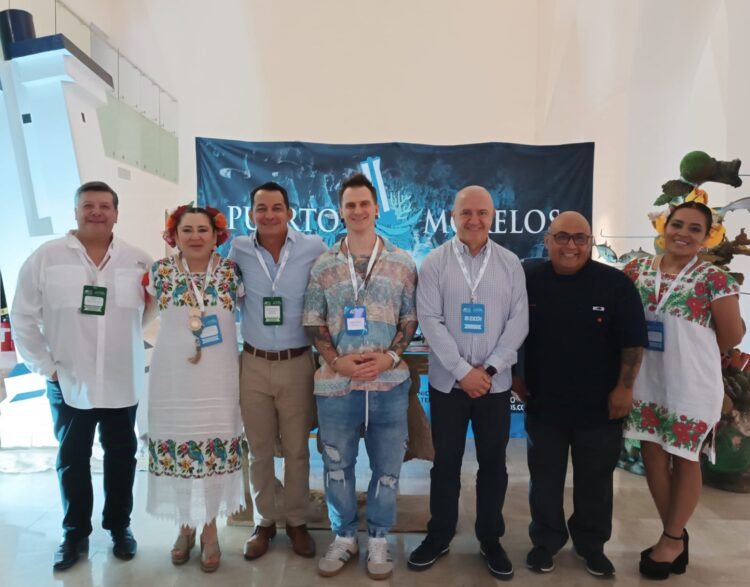 Destacada participación de Puerto Morelos en la Feria de Turismo de Aventura