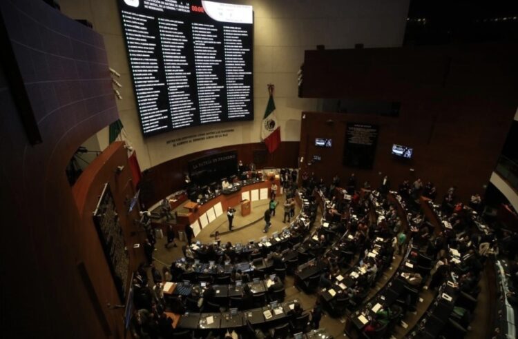 Senado avala blindar reformas de la 4T a la Constitución