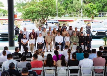 En Playa del Carmen construimos paz con trabajo de todas y todos: Estefanía Mercado
