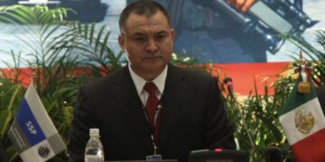 Sentencian a Genaro García Luna a 38 años de cárcel