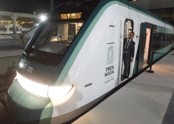 Claudia Sheinbaum encabeza en Palacio Nacional reunión evaluatoria sobre Tren Maya