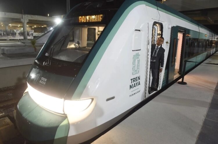 Claudia Sheinbaum encabeza en Palacio Nacional reunión evaluatoria sobre Tren Maya