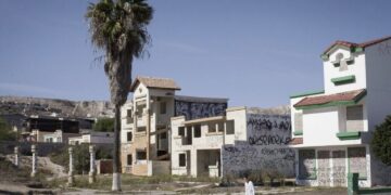 Infonavit revisará situación de 600 mil viviendas de interés social
