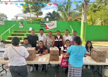 Benefician a familiares de Puerto Morelos con programa alimentario