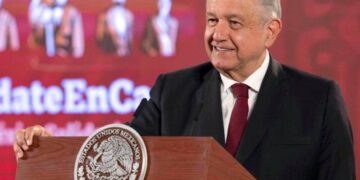 El cumpleaños 71 de AMLO y el Súper-secretario