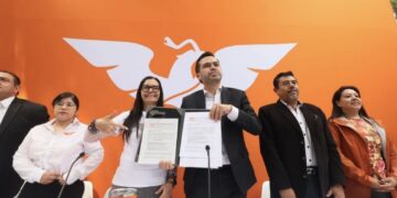 Álvarez Máynez se registra como aspirante para dirigir Movimiento Ciudadano