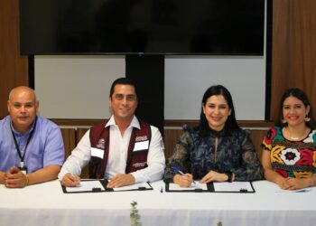 Estefanía Mercado llama a enfrentar retos turísticos de Solidaridad con capacitación