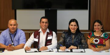Estefanía Mercado llama a enfrentar retos turísticos de Solidaridad con capacitación