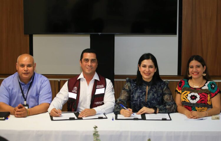 Estefanía Mercado llama a enfrentar retos turísticos de Solidaridad con capacitación