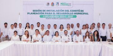 Blanca Merari toma protesta al Comité de Planeación Municipal de Puerto Morelos 2024-2027