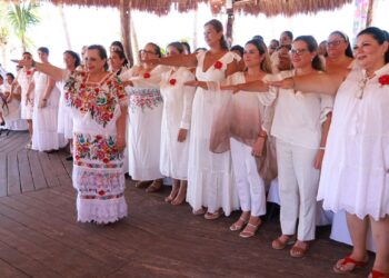 Toma protesta voluntariado del DIF Isla Mujeres, refrendando compromiso con sectores más vulnerables