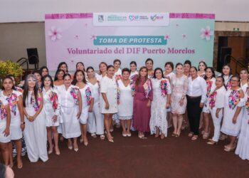 Rinde protesta el voluntariado del Sistema DIF de Puerto Morelos