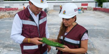 Mara Lezama supervisa avances en rehabilitación de cinco espacios deportivos en la capital Chetumal