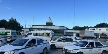 Adiós a la mafia taxista; oportunidad para Mara