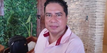 Se pronuncia Lenin Amaro en contra de cobrar el DSA por turista