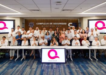 Estefanía Mercado acompaña a la Gobernadora en la clausura de la temporada de arribo de sargazo 2024