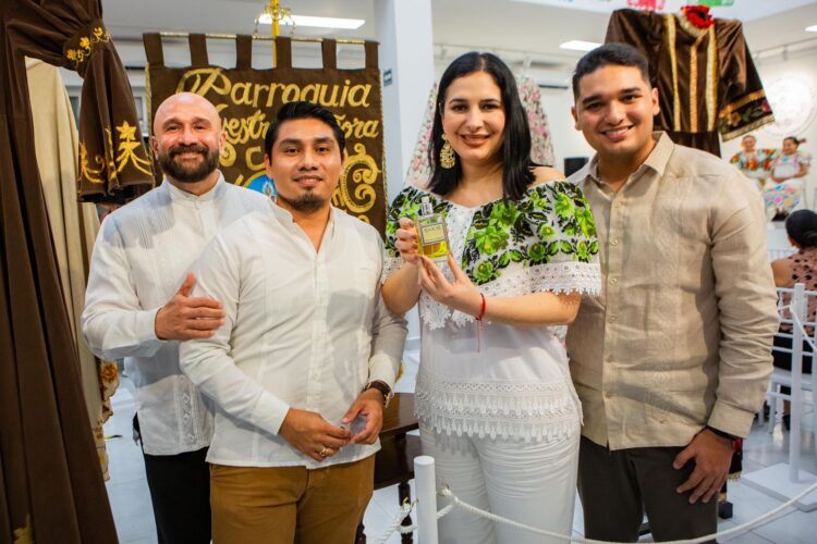 Inauguran exposición "Virgen del Carmen, nuestra historia patronal, una historia viva" en Playa del Carmen