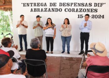 Programas sociales no desaparecen, se fortalecen: Blanca Merari